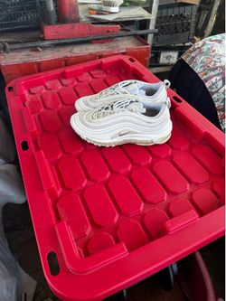 Shoes im tryna sell leaving for army need to sell