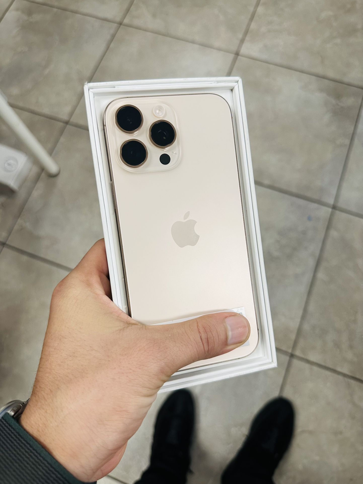 iPhone 16 Pro Max 512GB Unlocked