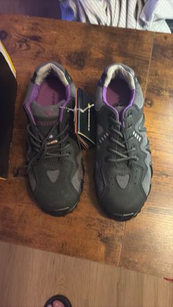 Terra spider work shoes 8.5 women’s