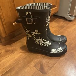 Woman’s Joules Rainboots Shipping Available 