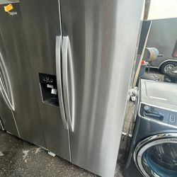 Work ing unit Whirl pool Ref rigerator Fridge Fully Covered Warranty!