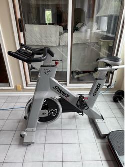 Star Trac Spinner NXT Commercial Spin Bike Exercise Bike
