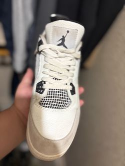 Jordan 4s