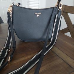 NEW ANNE KLEIN CROSS BODY BAG