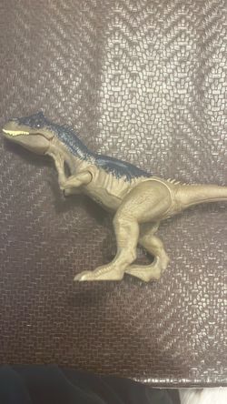 Jurassic World Camp Cretaceous Roar Attack Allosaurus Figure