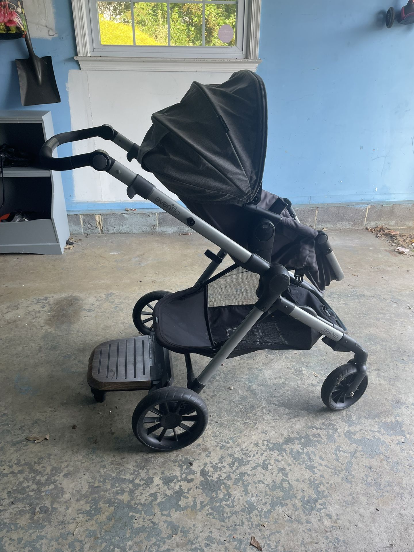 Evenflo Xpand Stroller With Kick board