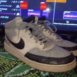 Nike Court Visions