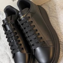 Alexander mcqueen size 7