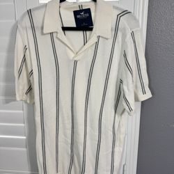 Hollister Men’s Knit Shirt