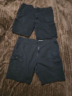 Mens Wrangler cargo shorts - 2 pairs