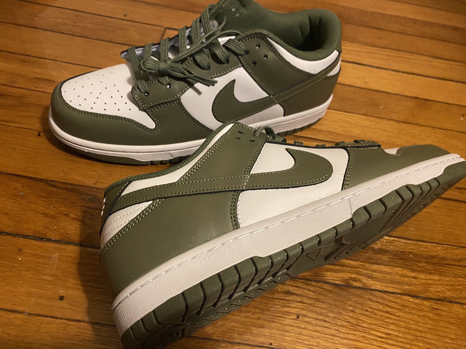 Nike Dunk Low Olive 