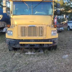 Freightliner school bus 2002