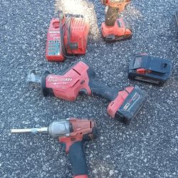Milwaukee M18 FUEL Tool Set – 3 Tools + 2 Batteries + Charger