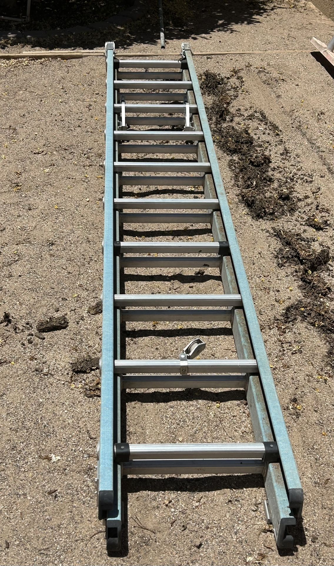 10 Ft Expandable Ladder