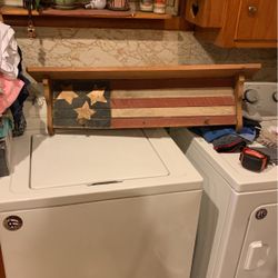 American Flag Themed Country Shelf