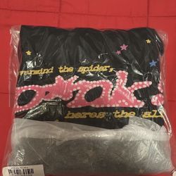 *looking for offers* Sp5der hoodie