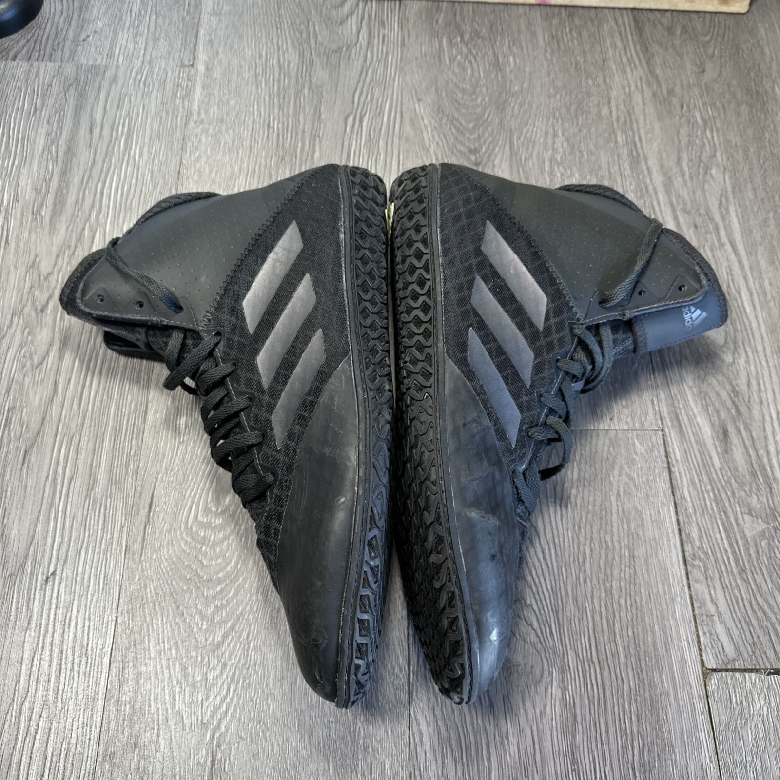 Adidas Mat Wizard 4 Men's Size 10.5 Black Wrestling Shoes Sneakers AC6971
