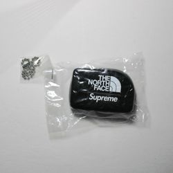 Supreme X North Face Keychain 