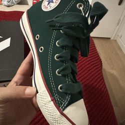 Converse Chuck Taylor Kids Size 4 $50