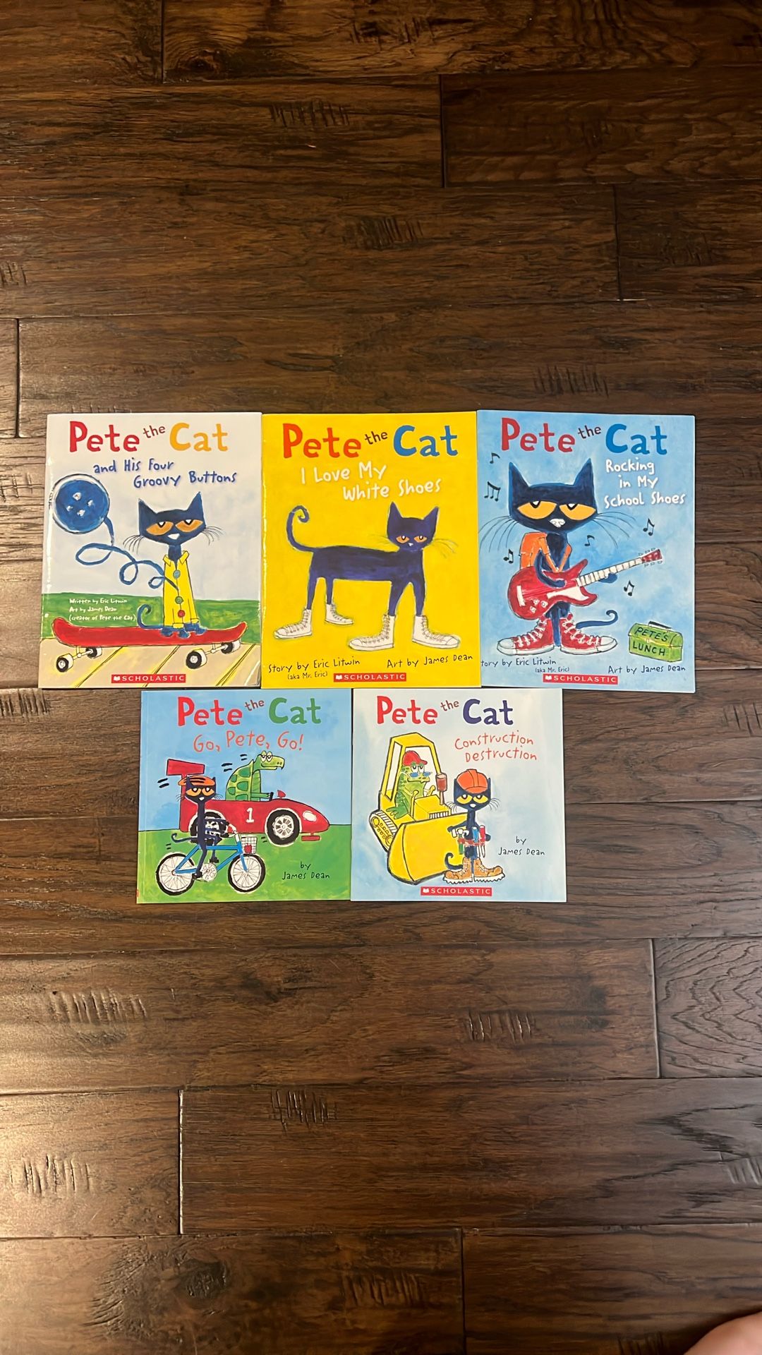 5 Pete The Cat Books