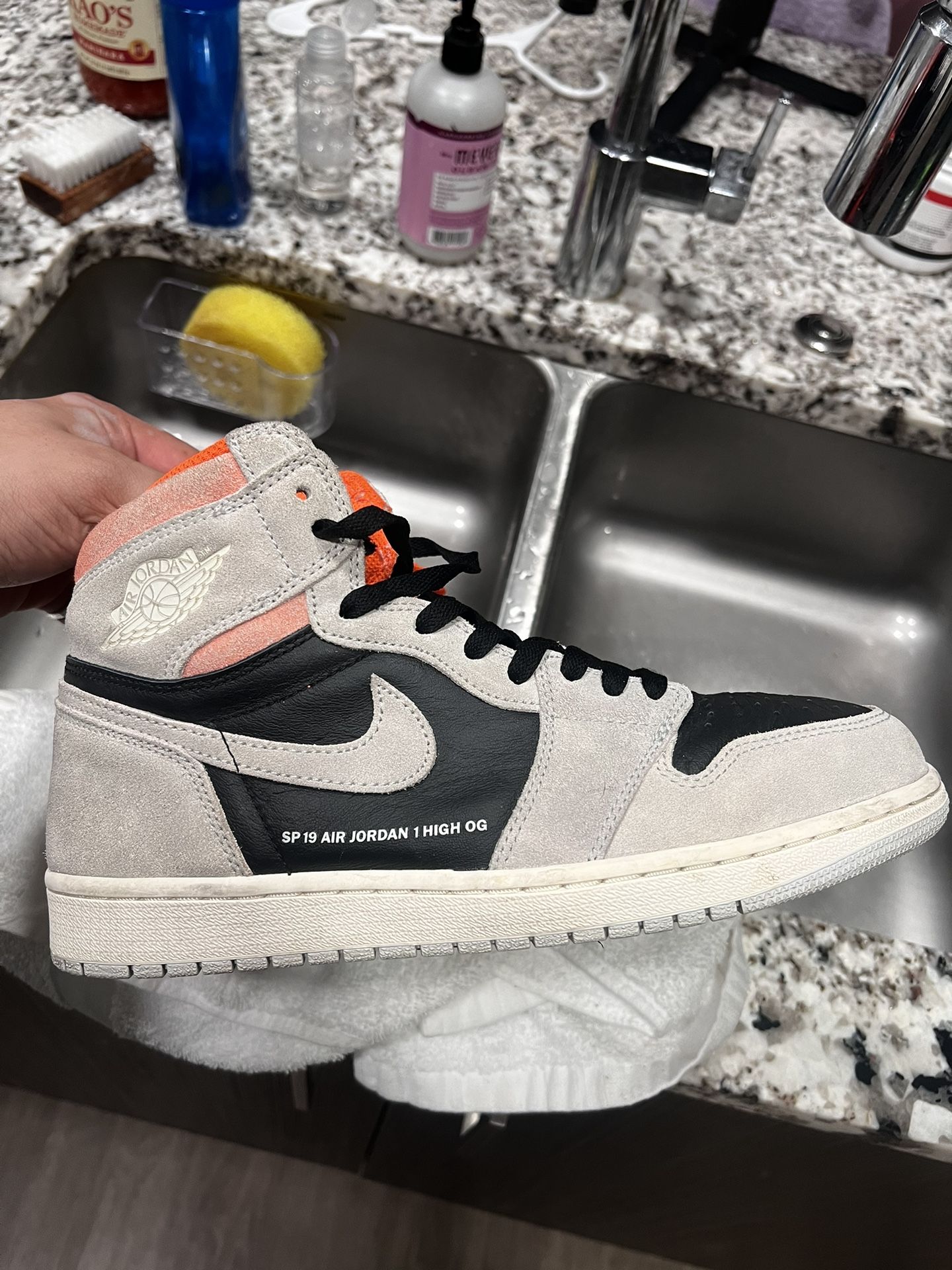 Jordan 1 Crimson
