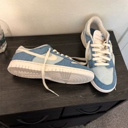 Nike Dunks 