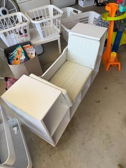 KidsKraft Bookcase Reading Nook