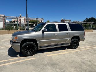 Denali GMC XL Clean Title Yukon AWD - trade