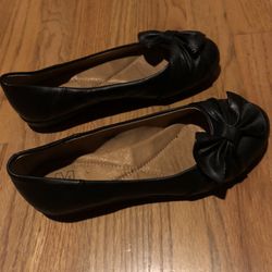 Lady  Black Flats Shoe Size 7 
