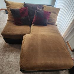 FREE Couch / Chaise Lounge – Pet-Friendly Home