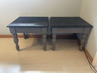Small Wood Table 2X