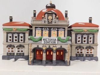 Department 56 - Victoria Station