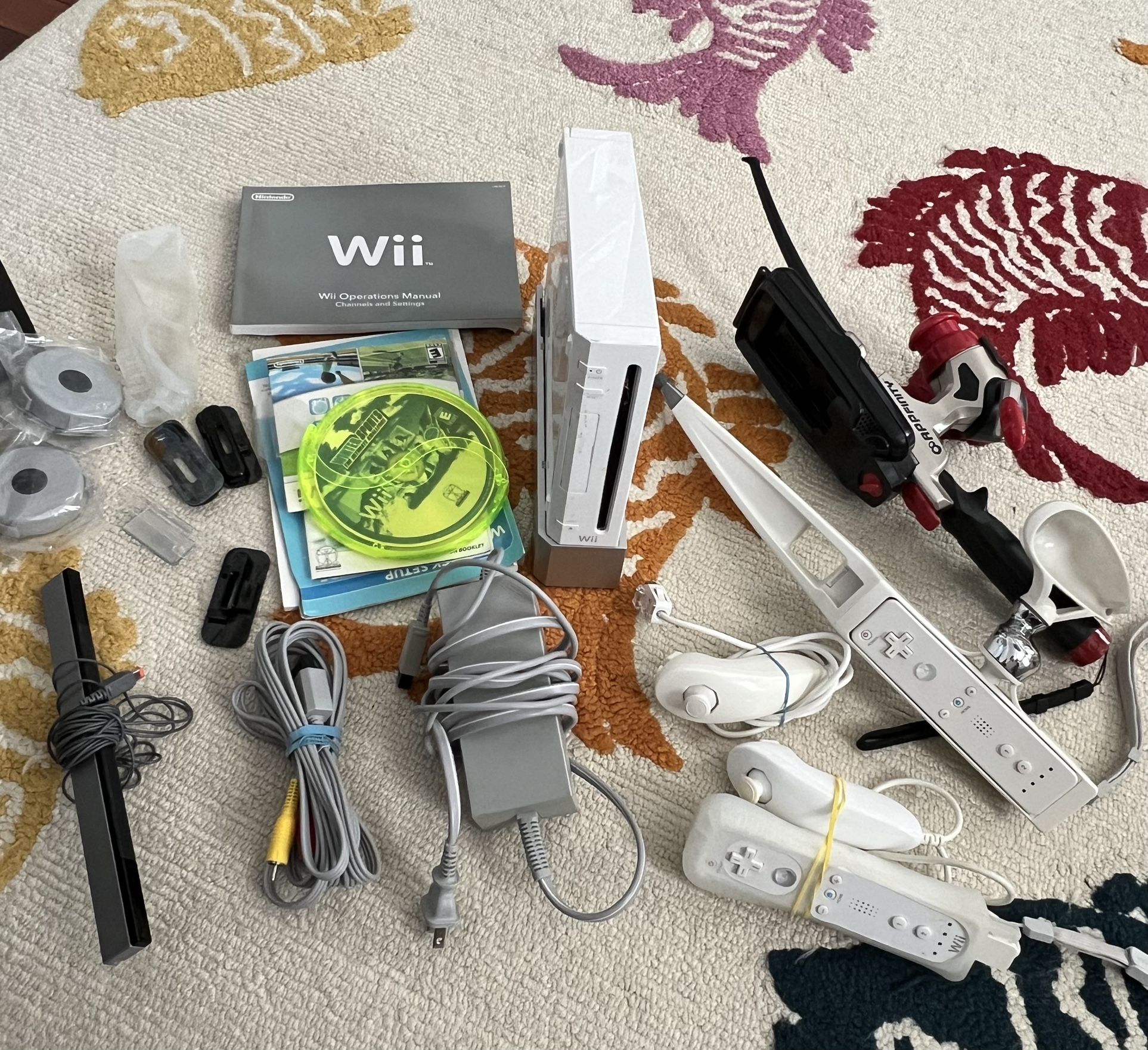 WII COMPLETE WITH GAMES REMOTES MANUALS WII GAMING SYSTEM