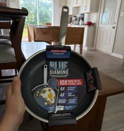 NWT Blue Diamond 9.5 IN’ Frypan