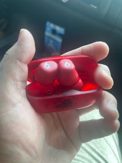 Beats Solo buds