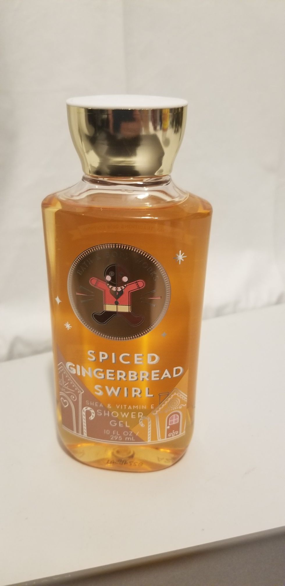 Spiced gingerbread swirl