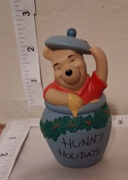 Pooh and Friends Figure