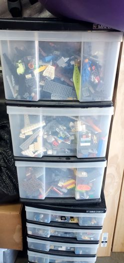 Large Lot of Mixed LEGO Bricks and Pieces