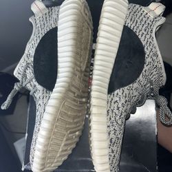 Yeezy boost 350 “Turtle Dove” 2015 size 10 