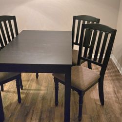 Dining Table With 4 Chairs 