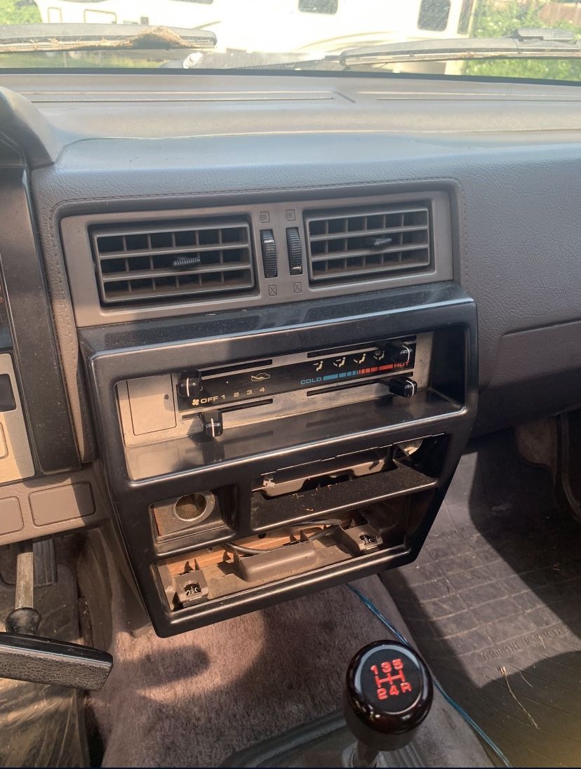 1986 Nissan Pickup