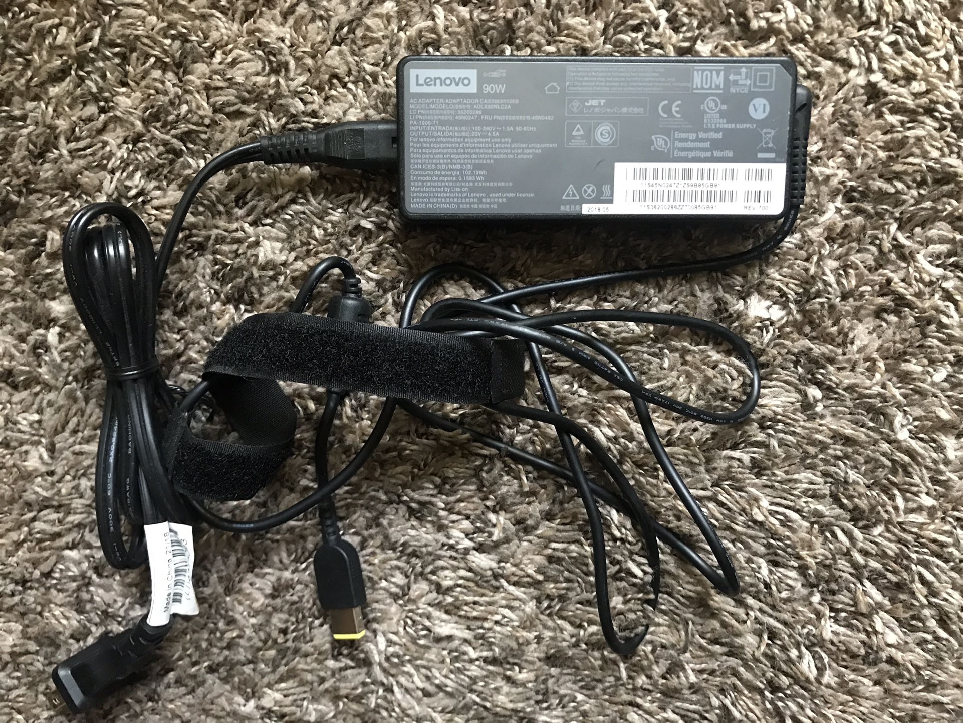 Lenovo Original 90W AC Adapter