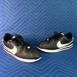 Nike Cortez 72 Men’s shoes size 12 low top sneakers