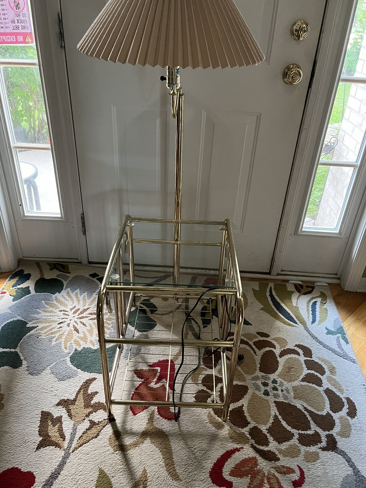 Small Table With Lamp