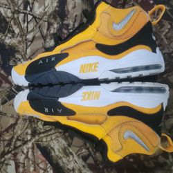 Size 9.5 - Nike Air Max Speed Turf Steelers Yellow. Black Suede (BV1165-700)