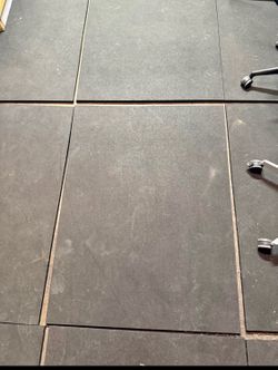 3’x 4”x3/4” thick rubber  mats  used in garage for home gym. Nice thick cushion, no tears all in good condition   12 available