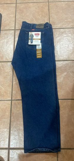 Wrangler relaxed fit jeans size 44 x 30 - new!