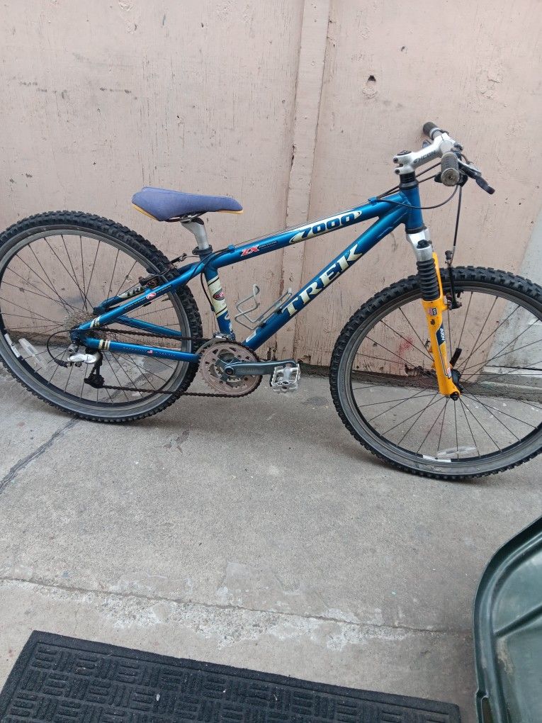 Trek 7000zx Mountain Bike