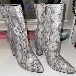 Women’s Boots