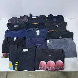 Men’s t-shirts ~ mixed shirts ~ vintage shirts ~ great condition
